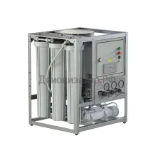 Установка получения воды аналитического качества УПВА-15